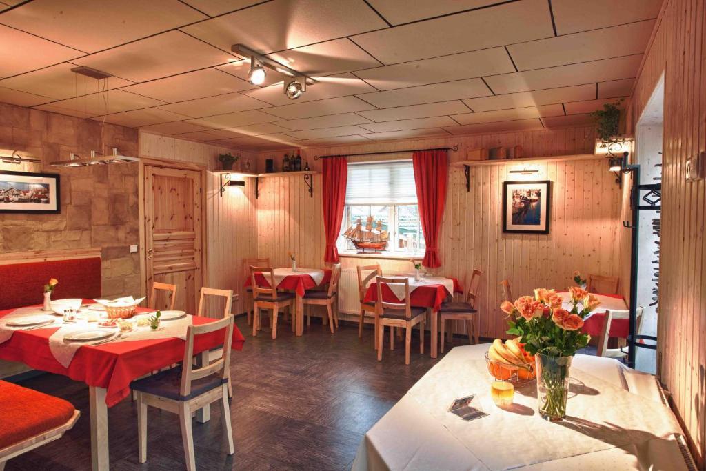 Haus Stoertebeker Appartements - Hotel Garni, Seebad Lubmin Oda fotoğraf