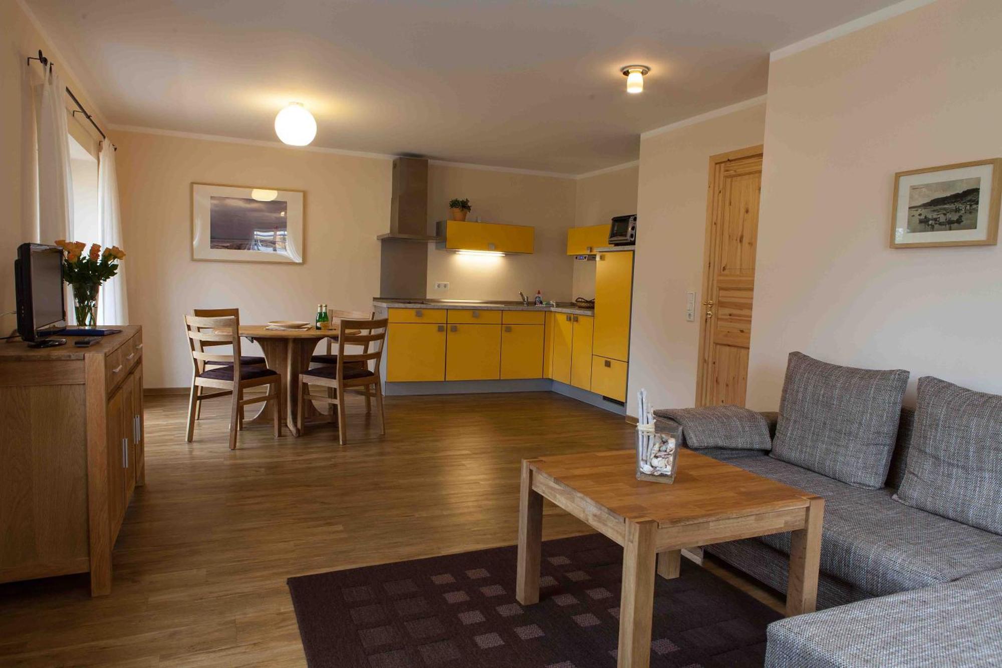 Haus Stoertebeker Appartements - Hotel Garni, Seebad Lubmin Dış mekan fotoğraf