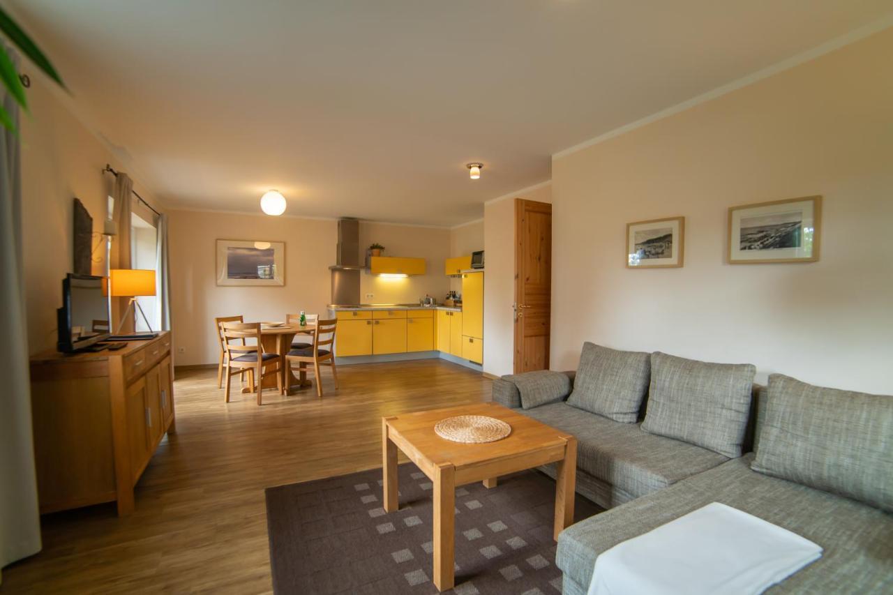 Haus Stoertebeker Appartements - Hotel Garni, Seebad Lubmin Dış mekan fotoğraf